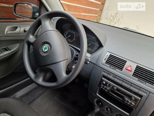 Сірий Шкода Фабія, об'ємом двигуна 1.39 л та пробігом 50 тис. км за 6700 $, фото 86 на Automoto.ua