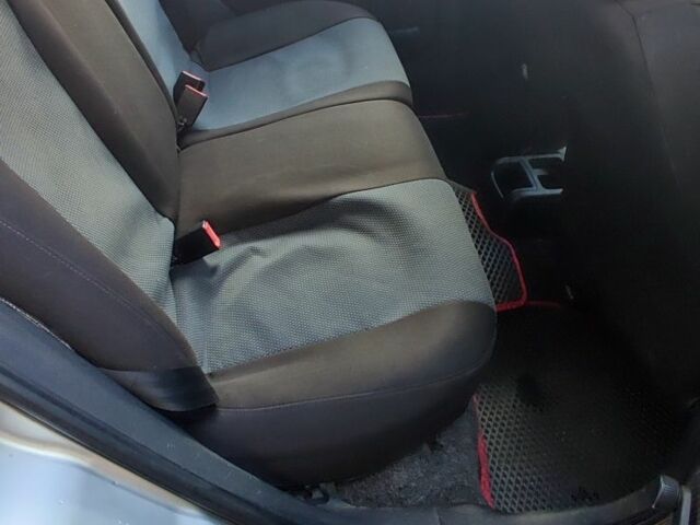 Серый Шкода Фабия, объемом двигателя 1.4 л и пробегом 288 тыс. км за 3600 $, фото 5 на Automoto.ua