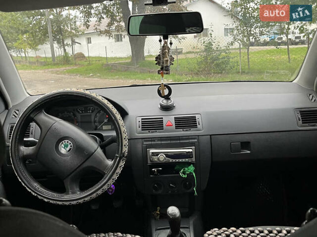 Сірий Шкода Фабія, об'ємом двигуна 1.2 л та пробігом 204 тис. км за 3700 $, фото 4 на Automoto.ua