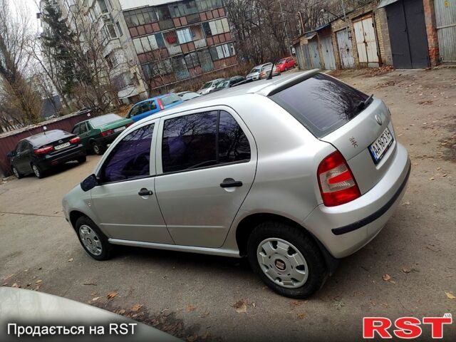 Шкода Фабия 2006 в Киеве на Automoto.ua Серый Шкода Фабия, объемом двигателя 1.2 л и пробегом 317 тыс. км за 3300 $, фото 4 на Automoto.ua