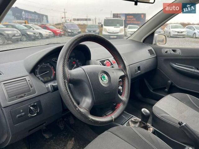 Серый Шкода Фабия, объемом двигателя 1.2 л и пробегом 243 тыс. км за 3390 $, фото 20 на Automoto.ua