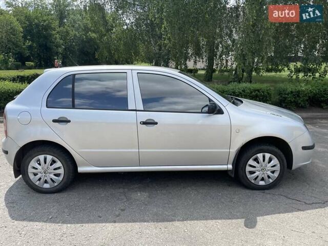 Сірий Шкода Фабія, об'ємом двигуна 1.2 л та пробігом 237 тис. км за 4200 $, фото 1 на Automoto.ua