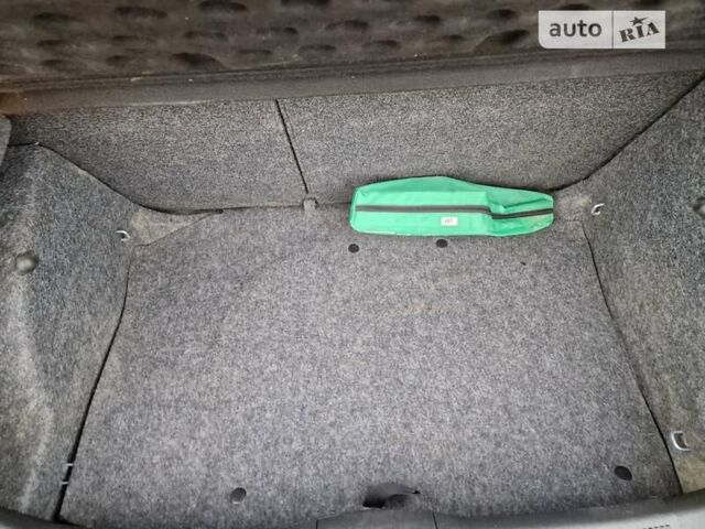Сірий Шкода Фабія, об'ємом двигуна 1.39 л та пробігом 50 тис. км за 6700 $, фото 9 на Automoto.ua