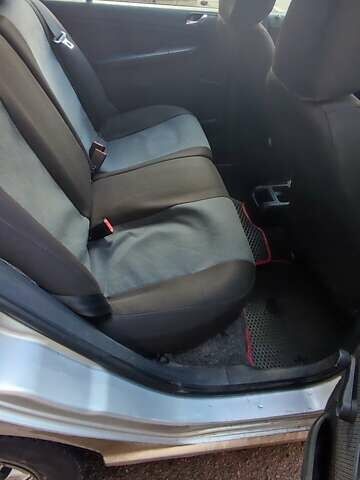 Серый Шкода Фабия, объемом двигателя 1.4 л и пробегом 288 тыс. км за 3600 $, фото 4 на Automoto.ua