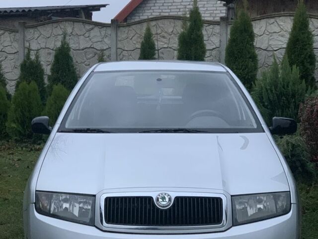 Серый Шкода Фабия, объемом двигателя 1.2 л и пробегом 178 тыс. км за 2500 $, фото 3 на Automoto.ua