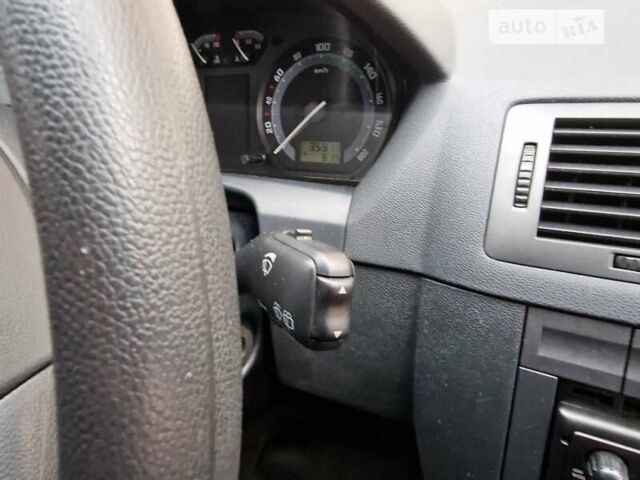 Сірий Шкода Фабія, об'ємом двигуна 1.39 л та пробігом 50 тис. км за 6700 $, фото 17 на Automoto.ua