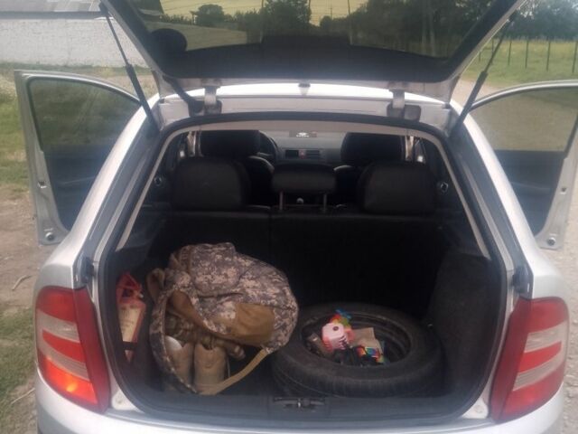 Серый Шкода Фабия, объемом двигателя 1.2 л и пробегом 250 тыс. км за 2300 $, фото 13 на Automoto.ua