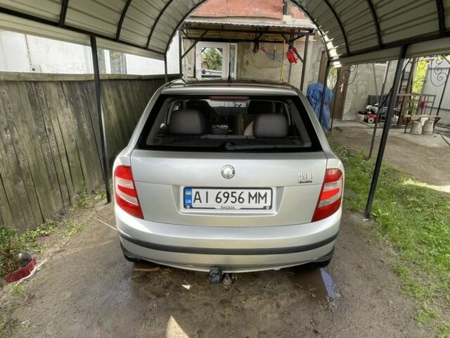 Серый Шкода Фабия, объемом двигателя 1.2 л и пробегом 227 тыс. км за 3500 $, фото 2 на Automoto.ua