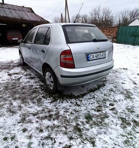 Серый Шкода Фабия, объемом двигателя 1.2 л и пробегом 222 тыс. км за 2950 $, фото 4 на Automoto.ua