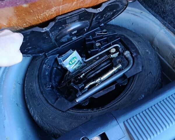 Шкода Фабия 2006 в Виннице на Automoto.ua Серый Шкода Фабия, объемом двигателя 1.39 л и пробегом 254 тыс. км за 4599 $, фото 2 на Automoto.ua