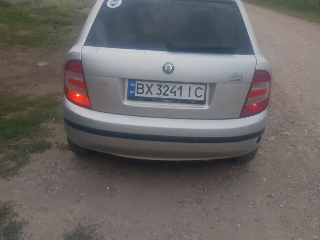 Серый Шкода Фабия, объемом двигателя 1.2 л и пробегом 250 тыс. км за 2300 $, фото 1 на Automoto.ua