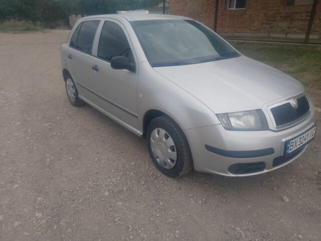 Серый Шкода Фабия, объемом двигателя 1.2 л и пробегом 250 тыс. км за 2300 $, фото 3 на Automoto.ua