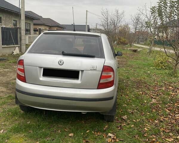 Сірий Шкода Фабія, об'ємом двигуна 1.2 л та пробігом 240 тис. км за 3498 $, фото 3 на Automoto.ua