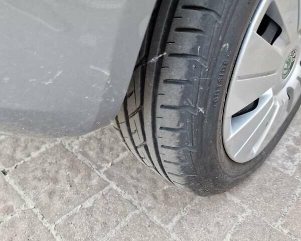 Сірий Шкода Фабія, об'ємом двигуна 1.39 л та пробігом 50 тис. км за 6700 $, фото 8 на Automoto.ua