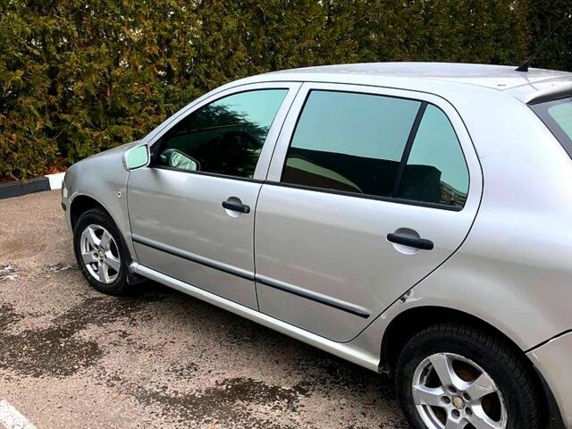 Сірий Шкода Фабія, об'ємом двигуна 1.2 л та пробігом 253 тис. км за 3600 $, фото 3 на Automoto.ua