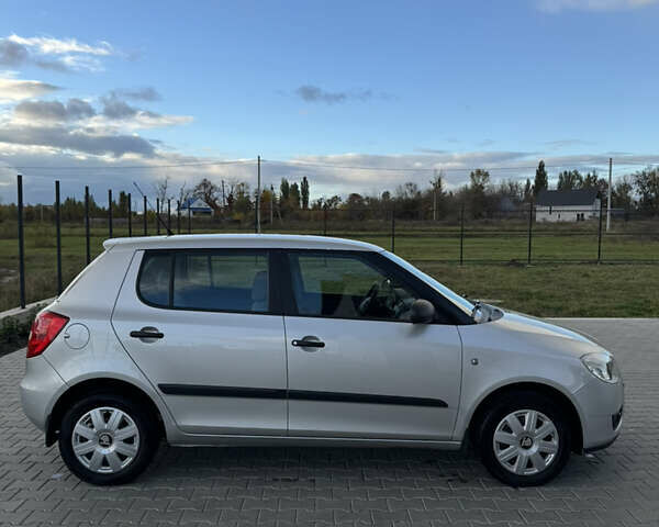 Сірий Шкода Фабія, об'ємом двигуна 1.2 л та пробігом 206 тис. км за 4700 $, фото 7 на Automoto.ua