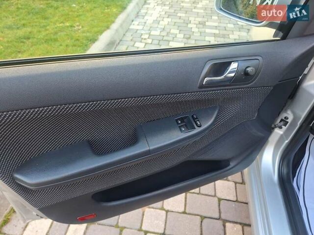 Серый Шкода Фабия, объемом двигателя 1.4 л и пробегом 116 тыс. км за 4650 $, фото 50 на Automoto.ua