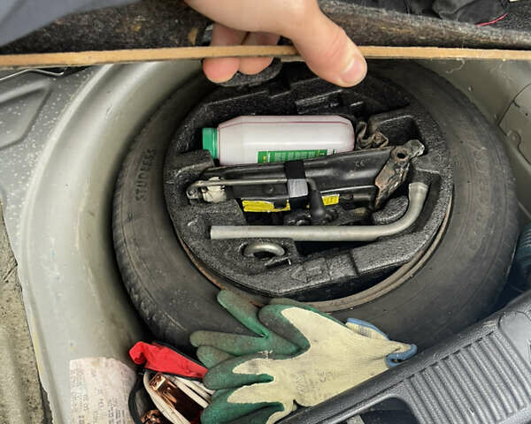 Серый Шкода Фабия, объемом двигателя 1.39 л и пробегом 208 тыс. км за 5500 $, фото 17 на Automoto.ua