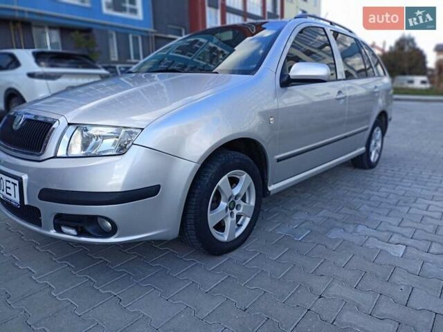 Сірий Шкода Фабія, об'ємом двигуна 1.39 л та пробігом 209 тис. км за 5400 $, фото 13 на Automoto.ua