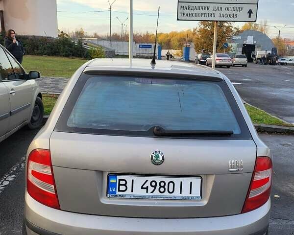 Шкода Фабія 2007 у Краматорске на Automoto.ua Сірий Шкода Фабія, об'ємом двигуна 1.2 л та пробігом 95 тис. км за 5350 $, фото 2 на Automoto.ua