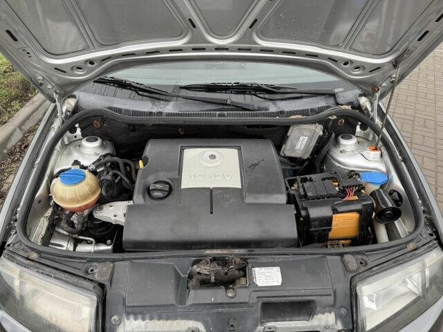 Серый Шкода Фабия, объемом двигателя 1.2 л и пробегом 200 тыс. км за 2700 $, фото 12 на Automoto.ua