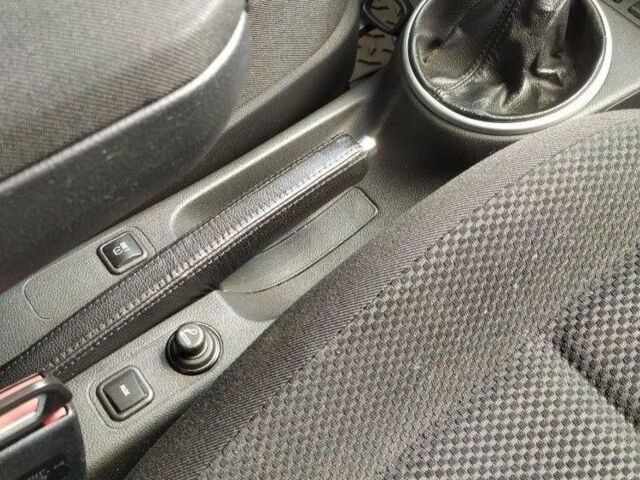 Серый Шкода Фабия, объемом двигателя 1.4 л и пробегом 205 тыс. км за 6000 $, фото 18 на Automoto.ua