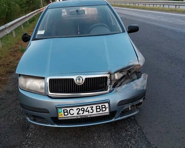 Шкода Фабия 2007 в Бродах на Automoto.ua Серый Шкода Фабия, объемом двигателя 1.2 л и пробегом 290 тыс. км за 1700 $, фото 1 на Automoto.ua