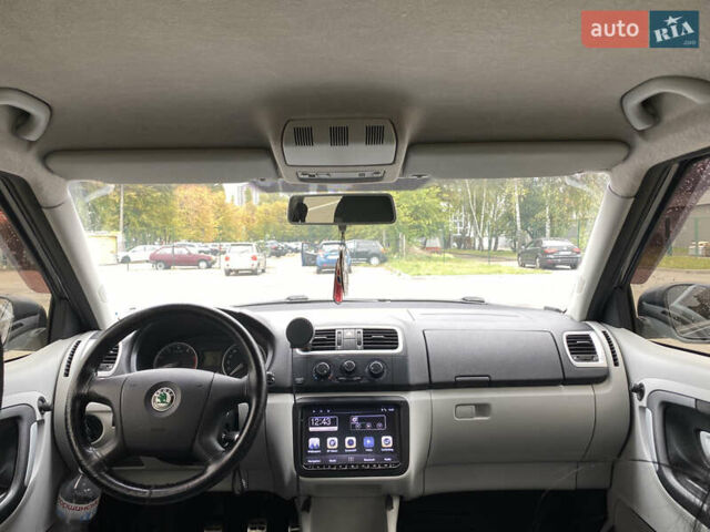 Сірий Шкода Фабія, об'ємом двигуна 1.4 л та пробігом 314 тис. км за 4300 $, фото 10 на Automoto.ua