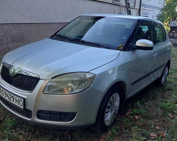 Сірий Шкода Фабія, об'ємом двигуна 1.2 л та пробігом 150 тис. км за 3500 $, фото 2 на Automoto.ua