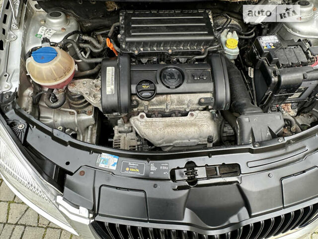 Сірий Шкода Фабія, об'ємом двигуна 1.39 л та пробігом 144 тис. км за 5500 $, фото 72 на Automoto.ua