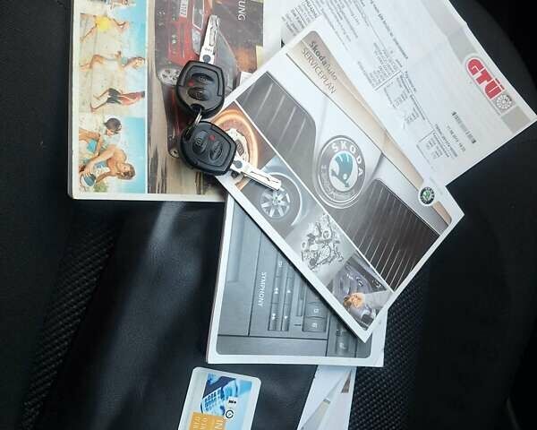 Серый Шкода Фабия, объемом двигателя 1.4 л и пробегом 116 тыс. км за 4650 $, фото 61 на Automoto.ua