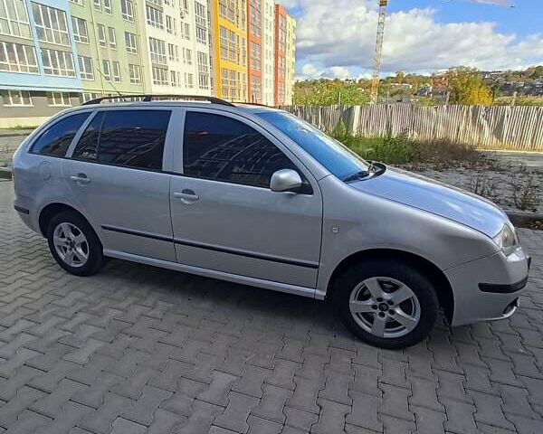 Сірий Шкода Фабія, об'ємом двигуна 1.39 л та пробігом 209 тис. км за 5400 $, фото 17 на Automoto.ua