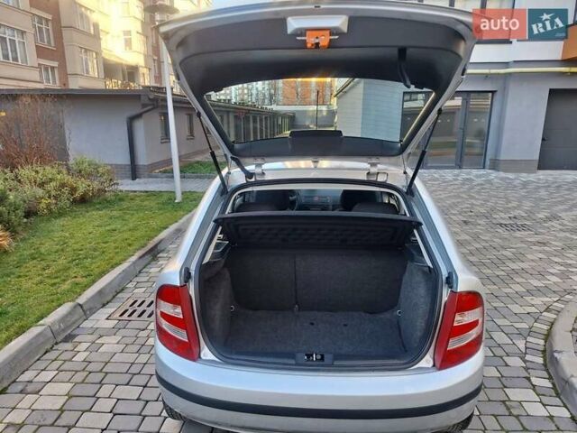 Серый Шкода Фабия, объемом двигателя 1.4 л и пробегом 116 тыс. км за 4650 $, фото 42 на Automoto.ua