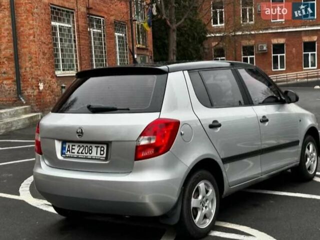 Сірий Шкода Фабія, об'ємом двигуна 1.2 л та пробігом 290 тис. км за 3500 $, фото 3 на Automoto.ua