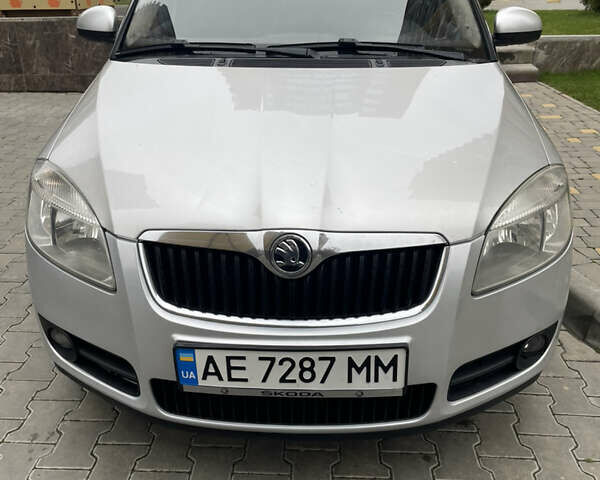 Серый Шкода Фабия, объемом двигателя 1.39 л и пробегом 208 тыс. км за 5500 $, фото 12 на Automoto.ua