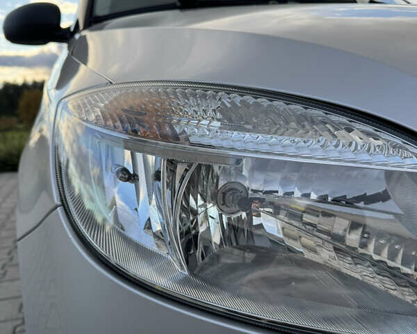 Сірий Шкода Фабія, об'ємом двигуна 1.2 л та пробігом 206 тис. км за 4700 $, фото 3 на Automoto.ua