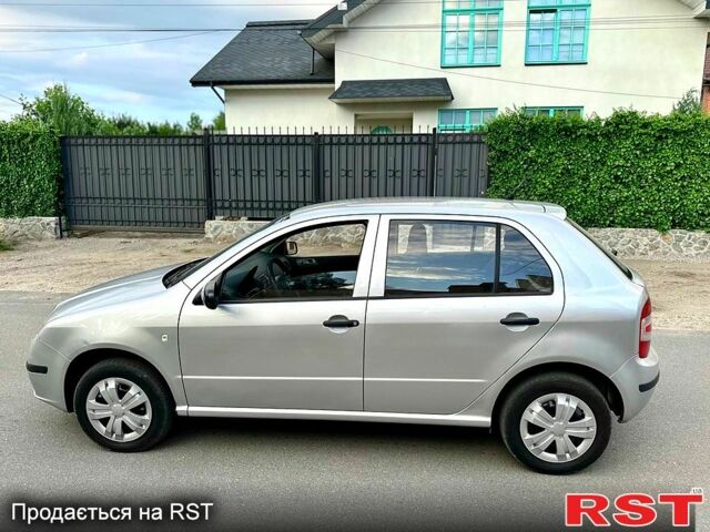 Сірий Шкода Фабія, об'ємом двигуна 1.2 л та пробігом 160 тис. км за 3650 $, фото 1 на Automoto.ua