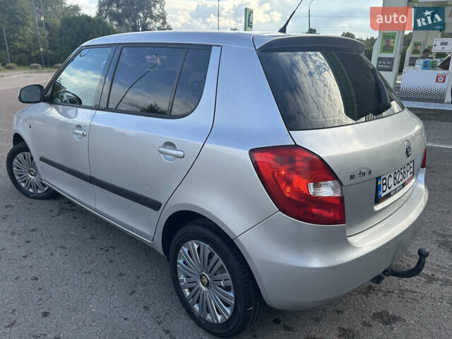 Серый Шкода Фабия, объемом двигателя 1.6 л и пробегом 236 тыс. км за 4850 $, фото 19 на Automoto.ua