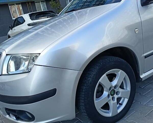 Сірий Шкода Фабія, об'ємом двигуна 1.39 л та пробігом 209 тис. км за 5400 $, фото 24 на Automoto.ua