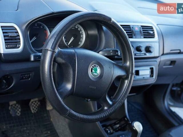 Сірий Шкода Фабія, об'ємом двигуна 1.4 л та пробігом 211 тис. км за 3900 $, фото 14 на Automoto.ua