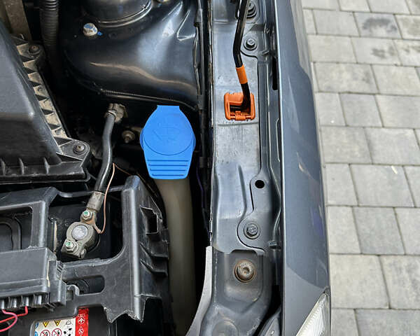 Серый Шкода Фабия, объемом двигателя 1.2 л и пробегом 179 тыс. км за 4299 $, фото 46 на Automoto.ua