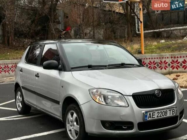Сірий Шкода Фабія, об'ємом двигуна 1.2 л та пробігом 290 тис. км за 3500 $, фото 2 на Automoto.ua
