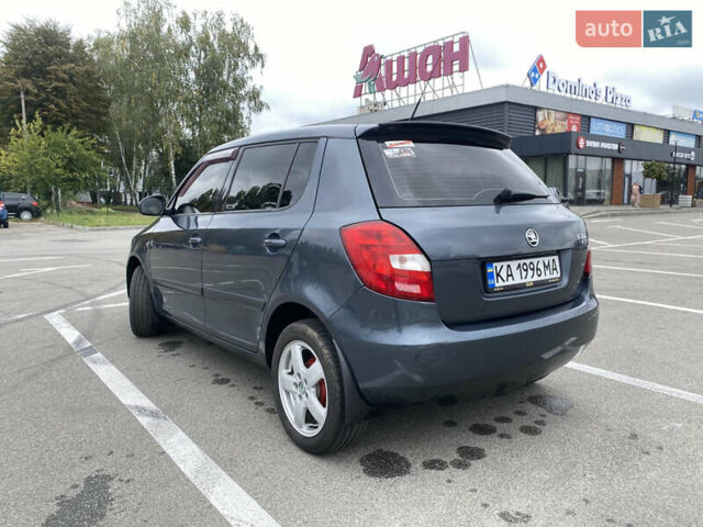 Сірий Шкода Фабія, об'ємом двигуна 1.4 л та пробігом 314 тис. км за 4300 $, фото 4 на Automoto.ua