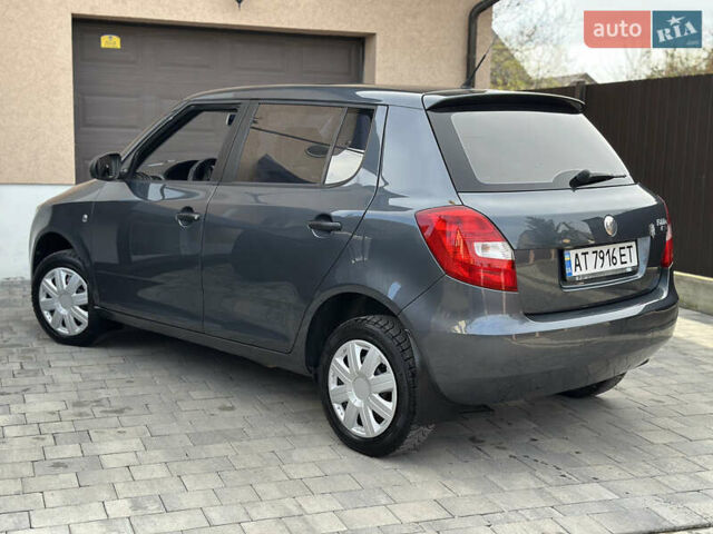 Серый Шкода Фабия, объемом двигателя 1.2 л и пробегом 179 тыс. км за 4299 $, фото 10 на Automoto.ua