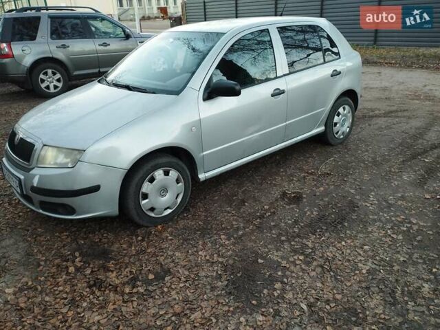 Серый Шкода Фабия, объемом двигателя 1.2 л и пробегом 250 тыс. км за 3600 $, фото 6 на Automoto.ua