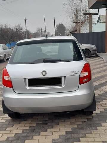 Серый Шкода Фабия, объемом двигателя 1.39 л и пробегом 145 тыс. км за 4500 $, фото 1 на Automoto.ua