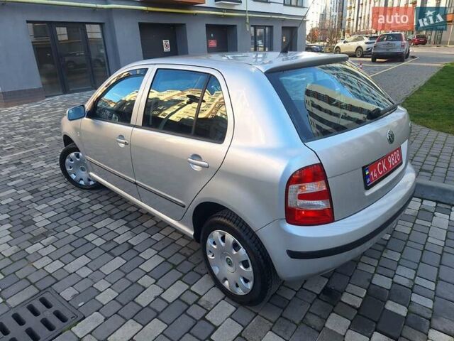 Серый Шкода Фабия, объемом двигателя 1.4 л и пробегом 116 тыс. км за 4650 $, фото 16 на Automoto.ua