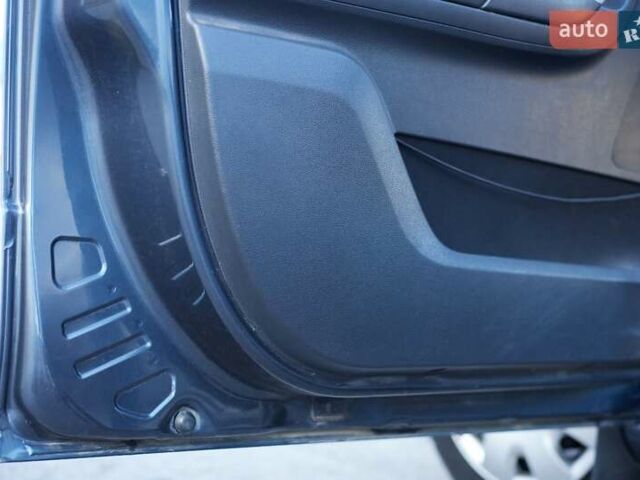 Сірий Шкода Фабія, об'ємом двигуна 1.4 л та пробігом 211 тис. км за 3900 $, фото 15 на Automoto.ua