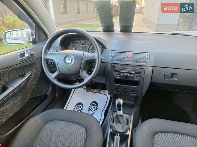 Серый Шкода Фабия, объемом двигателя 1.4 л и пробегом 116 тыс. км за 4650 $, фото 53 на Automoto.ua