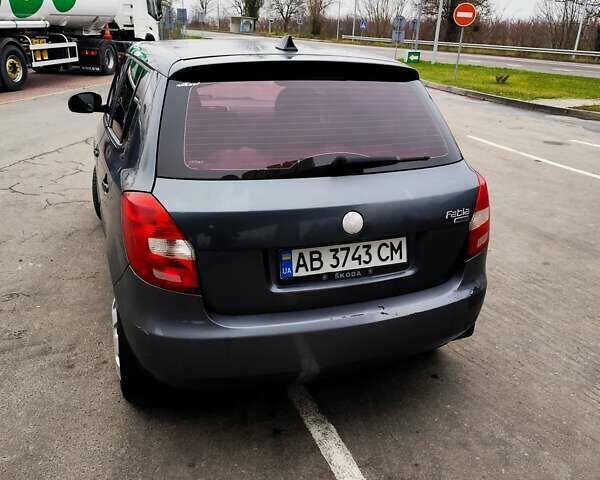Сірий Шкода Фабія, об'ємом двигуна 1.39 л та пробігом 211 тис. км за 3900 $, фото 5 на Automoto.ua